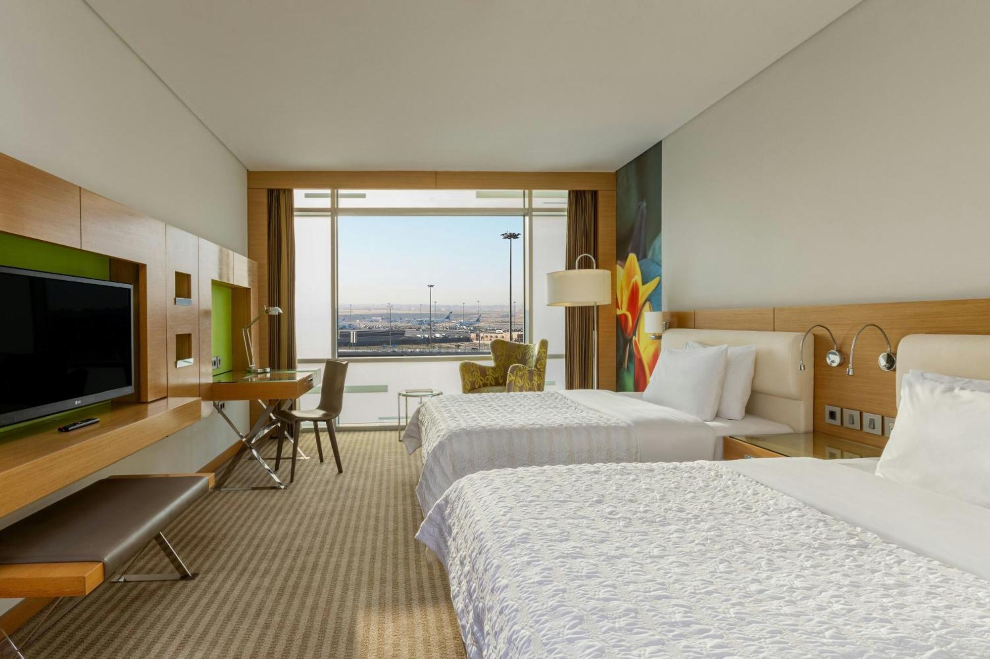 Le Meridien Airport Hotel